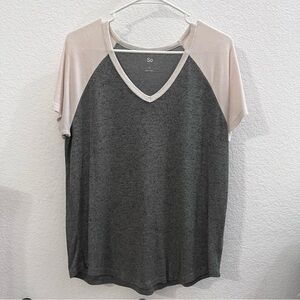 SO Womens Grey and Cream colored v-neck shirt Size: M
